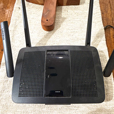 Linksys EA8100 V2 Dual-Band AC2600 Gigabit Router 4-Port USB 3.0 Black picture