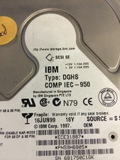 IBM DGHS COMP IEC/950 18 GB 80 Pin SCSI HDD picture