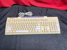 Compaq KB-9963 123130-001 122659-006 DOM WIRED KEYBOARD PS/2- TAN COLOR picture