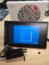 Wacom DTHW1620H Mobile Studio Pro 16 - i7 - 512GB + Flipsteady Stand/Case picture