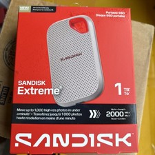SanDisk Extreme Portable SSD 1TB  Up 2000 MB SDSSDE7W-1T00-AW25 AI Content Ready picture