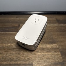 TP-Link TL-PA8010P Gigabit Passthrough Powerline Adapter Single AV1200 Mbps picture