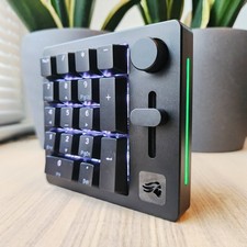 Glorious GMMK Macro Pad Black Mechanical Numpad 10 Key USB Keypad - Excellent picture