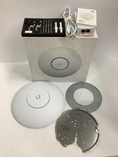 Ubiquiti Networks Wave 2 Quad-Radio 802.11ac Access Point AP UAP-XG-US picture