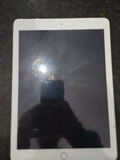 iPad 9th Generation 64GB WiFi White Original Box. Used. Tested Working picture