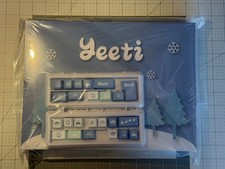 GMK Yeeti Base and Novelties KeyCaps picture