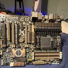 ASUS Sabertooth 990FX R2.0 ATX AMD AM3+ DDR3 4-Slot USB 3.0 TUF picture