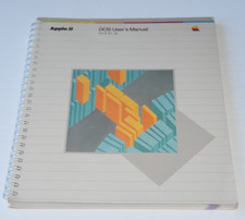 1983 Apple II IIe II+ DOS User Manual Vintage Computing 030-0407-A guide book picture