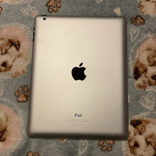 Apple iPad 9.7in Wi‑Fi 11.75GB iOS Front Camera Silver/White MD513LL/A picture