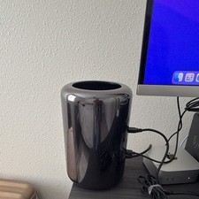 Apple Mac Pro Xeon E5 3GHz 6-Core, 1TB SSD, 64GB RAM, AMD Fire Pro D500 3GB 12.7 picture