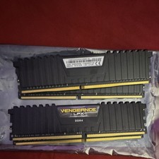 Corsair Vengeance LPX 32GB (4x8GB) DDR4 2666MHz 288-Pin DIMM RAM picture