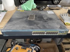 Cisco  Catalyst (WS-C2960S-24TS-L) 24-Ports Rack-Mountable Switch Managed picture