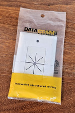 NEW DATACOMM ELECTRONICS 1-Gang Split Cable Plate w/ Flexible Opening 45-0017-WH picture