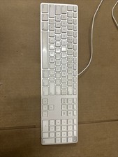 Apple A1243 MB110LL/B Wired Keyboard picture