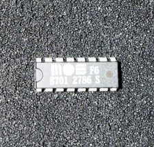 Commodore MOS 8701 Clock Generator Timing Chip C64/C128 | Tested & Working picture