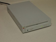 Vintage AppleCD 150 M3022 SCSI CD-ROM Drive - Working picture