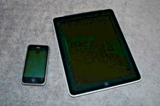 vintage I phone iphone A1241 I pad ipad A1337 for parts or repair YL picture