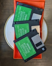 Vintage 90s PC Game Lot 3.5 Floppy Disks Disney Charlie Brown Snoopy Untested picture