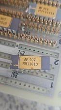 1x Rare Vintage Cool Gold Lid Ceramic National Semiconductor MM1101D /Intel 1101 picture
