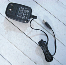 Original - TEKA AC Adapter / TEKA060-1201500 / 12V Output @ 1.5A picture