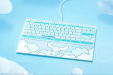 Razer Ornata V3 TKL Sanrio Cinnamonroll Edition Gaming Keyboard Unused picture