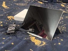 Microsoft Surface Pro 4 i7- 256GB/ 8GB RAM Win10 Pro - charger and pen - bundled picture