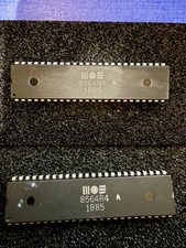 MOS 8564R4 Composite NTSC Commodore 128 VIC-IIe chip, TESTED & WORKING picture