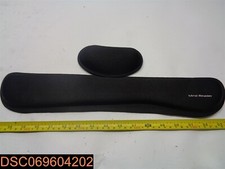 MInd Reader Ergonomic Keyboard and Mouse Wrist Rest Set WRESTGEL-BLK picture