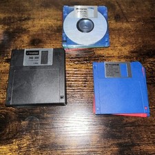 Random Assortment of 22 ( 3.5” DS/HD Floppy Disks, 6PC/16IBM Formatted, picture