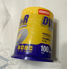 Staples DVD+R Recordable 100 Pack 4.7GB 120min 16x Spindle/Cake Box picture