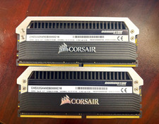 Corsair Dominator Platinum (2x16GB) DDR4 3000 CL15 Desktop CMD32GX4M2B3000C15 picture