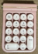 Portable Wireless Numeric Keypad 18 Keys Retro Round Keycap Digital Number Pad picture