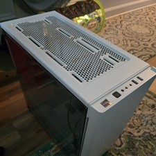 Corsair CARBIDE 275R Gaming Computer Case - White picture