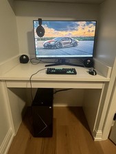 Complete gaming setup picture