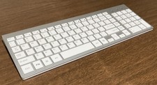 Keyboard Wireless iClever Bluetooth Rechargeable Full-Size Numeric Keypad picture