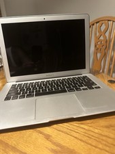 Apple MacBook Air 2013 is 13.3in Silver i5 1.8GHz 4GB 128GB SSD HD 6000 picture