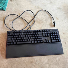Razer BlackWidow V3 Wired USB Gaming Keyboard Black QWERTY EN w/ Wrist Rest picture