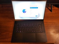 Razer Blade 15 RZ09-288x i7-8750H - RTX 2080 Max-Q 8GB - 2TB M.2- 32GB RAM picture