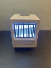 VTG Apple Macintosh SE Model M5010 Computer POWERS ON Fast  picture