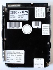 Hdd 200mb, ibm wds-3200 p/n 79f4042, fru: 95f4749, mlc: c99587 picture