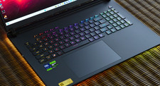 ASUS ROG Strix Scar 18 G835LR-SA116W / Win11 18