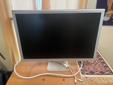 2004 Apple 30” Cinema HD Display – A1083 – Fully Functional picture