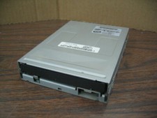 Samsung SFD-321J/ADNR 3.5 Inch Floppy Disk Drive picture