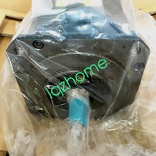 ONE FANUC Servo Motor A06B-2075-B303 NEW picture