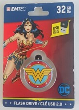 Emtec Wonder Woman USB 32 GB Flash Drive/Keychain Back to School New Sealed picture