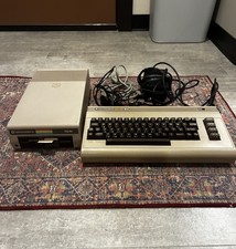 Commodore 64 C64 + 1541 w/ Cables picture