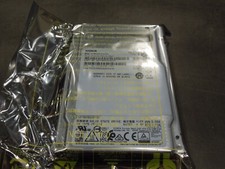 Kioxia PM6-M 400GB SAS SSD SIE KPM6XMUG400G picture