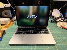 Apple MacBook Pro 2.4 GHz i5 8GB 256GB SSD A1989 2019 13.3