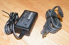 Genuine Sony (AC-L25A) 8.4V 1.7A 18W AC Adapter Power Supply Charger Only picture