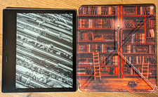 Amazon Kindle Oasis 10. Generation 8GB WiFi | Excellent Condition  picture